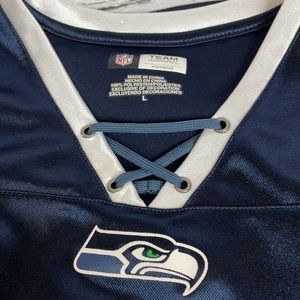 Women’s large Seattle Seahawks jersey style top